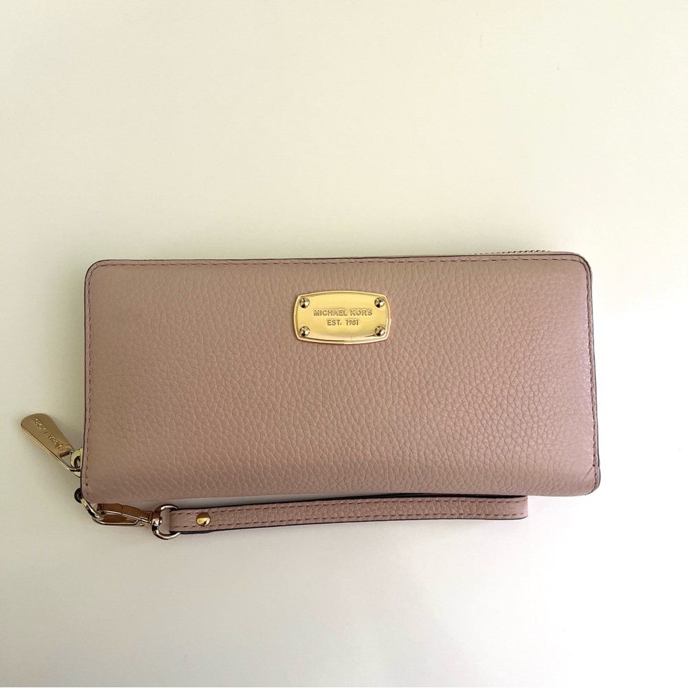 Michael Kors continental wallet